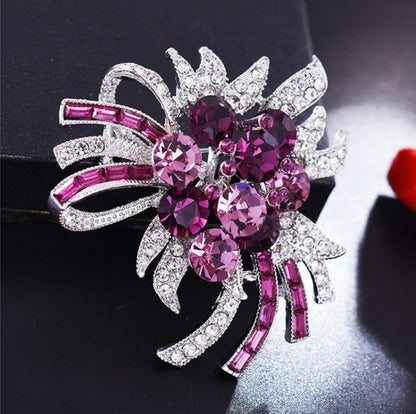 Lunerva Elegance Brooch
