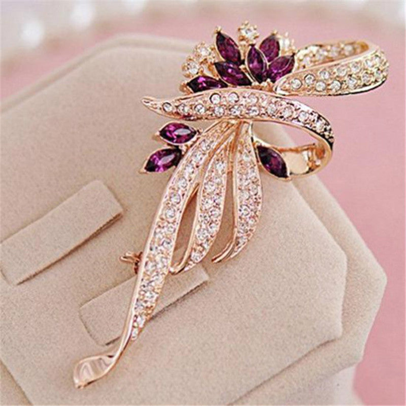 Lunerva Elegance Brooch